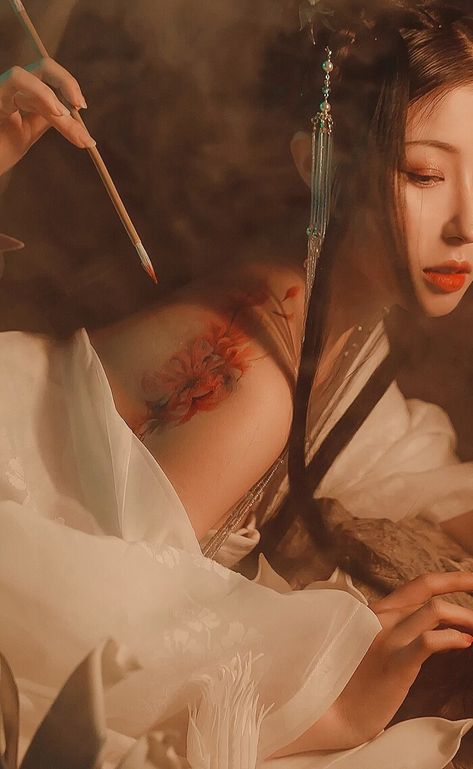 Japanese Geisha, Poses References, Romantic Art, Ethereal Art, Pose Reference Photo, 인물 사진, Beautiful Fantasy Art, Photo Reference, Art Reference Photos