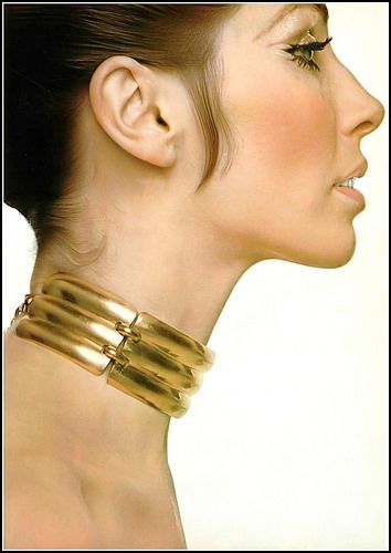 70s Jewellery, 60s Editorial, 70s Accessories Jewelry, 70s Jewelry Accessories, 70's Hair, Jewelry Poses, 70s Accessories, 70s Jewelry, Mod Jewelry