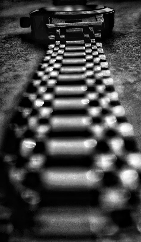 Black And White Objects Photography, Minimal Photography Ideas At Home, Aperture Photography Ideas, Photography Ideas At Home Objects, Symmetry Photography Ideas, Contrast Photography Ideas, Abstract Photography Ideas, Form Photography, Symmetry Photography