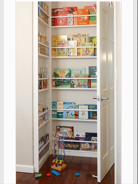 Behind the door bookshelf...not sure all of our books would fit, but I like the idea to open up some more space Contemporary Bedroom Design, Mini Loft, Bedroom Door, Book Shelves, Big Boy Room, Reading Corner, Design Sponge, Book Shelf, Kid Spaces