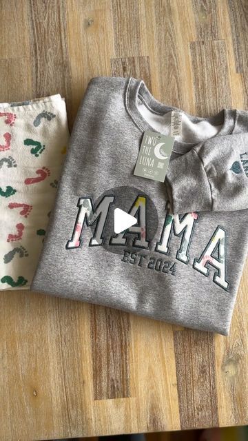 Crafts With Baby, Hospital Blankets, Mama Sweatshirt, Baby Crafts, Blue And Pink, Mom Life, Baby Blanket, Photography Ideas, To Start