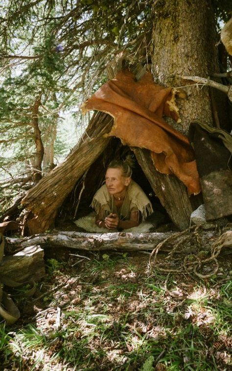 The Woman Who Lives 200,000 Years in the Past | Outside Online Living In Forest, Witches Apartment, House In Forest Cottages, Witch Apartment, Survival In The Woods, Primitive Shelter, Primitive Aesthetic, Hut In The Woods, Cozy Cottage In The Woods