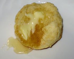 The Iowa Housewife: Never-Fail Lard Biscuits Biscuits With Lard, Lard Biscuits Recipes, Lard Bread Recipe, Lard Biscuits, Old Fashioned Biscuit Recipe, Cat Head Biscuits, Lard Recipe, Fried Biscuits, Easy Homemade Biscuits