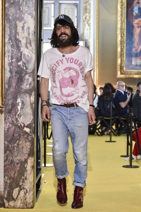 Alessandro Michele Style, Gucci Cruise, Hipster Mens Fashion, Cruise Outfits, Alessandro Michele, Mens Winter Fashion, Gucci Men, Mens Street Style, Fast Fashion