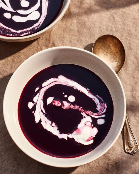 Mustikkakeitto (Finnish Blueberry Soup) Blueberry Soup, Finnish Recipes, Fruit Soup, Soup Broth, Scandinavian Food, Sweet Tarts, Delicious Fruit, Eat Smarter, Fresh Lemon Juice