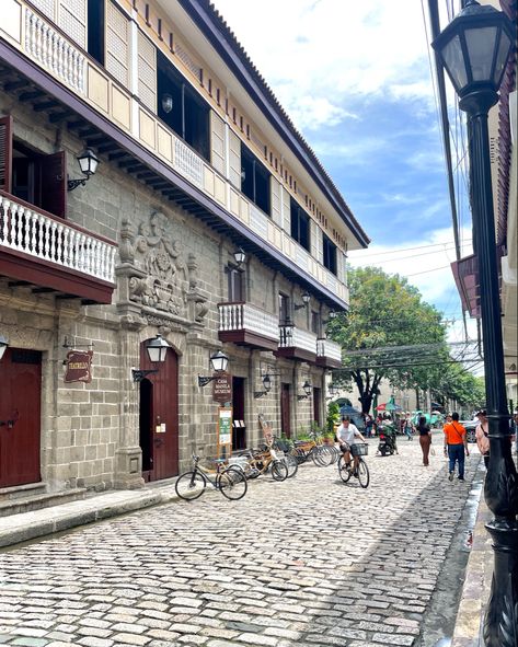 #museumdate #coldtreats #intramuros #philippines #pilipinas #filipino #vintage #manila Intramuros Manila Photography, Intramuros Photography, Spontaneous Dates, Filipino Vintage, Philippine Photography, Travel Core, Vintage Filipino, Intramuros Manila, Philippine Architecture