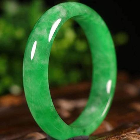 Natural Burmese Jade Bangle Full Green Feng Shui Jadeite Bracelet Women Jewellery (Size : 58mm) Jade Bangle Bracelet, Burmese Jade, Beautiful Snakes, Women Jewellery, Jade Bangle, Bracelet Women, Jade Bracelet, Christmas Gift Jewelry, Natural Jade