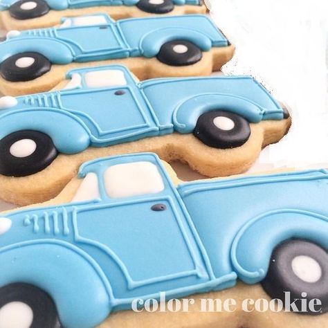 truck cookies January Cookies, Truck Cookies, Vegan Shortbread, Car Cookies, Iced Sugar Cookies, Decorating Cookies, Sugar Cookie Designs, Pretty Cookies, Fall Cookies