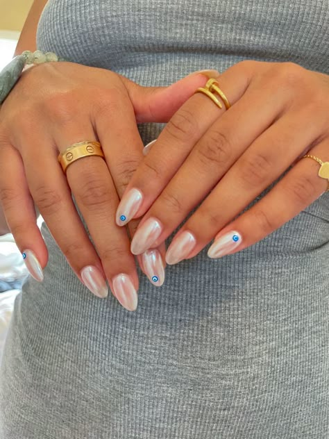 Europe Nails, Nails Hailey Bieber, Bridesmaid Nails, Hailey Bieber Nails, Bieber Nails, Bridesmaids Nails, Evil Eye Nails, Milky Nails, Stunning Nail Designs