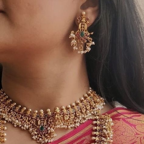 American Diamond Jewellery, South Indian Jewellery, Jewellery Earrings, Temple Jewellery, Brass Jewelry, Gold Jewelry Fashion, Necklace Jewelry, Gold Jewelry, Bangles