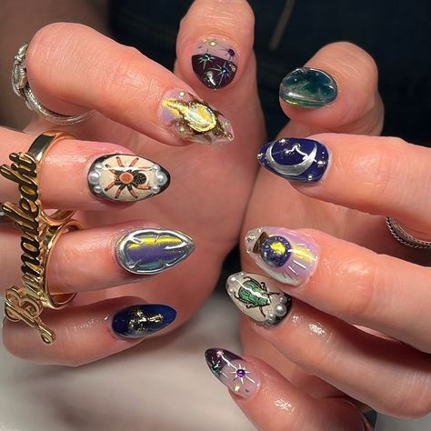 Nails I’ve had in the past year by @j3nnailedit 💅🏻💅🏻💅🏻 Cosmic Nail Designs, Sun And Moon Nails, Jjk Nails, Dragonfly Nail Art, Sophie Seddon, Dragonfly Tattoos, Cosmic Nails, Life Recently, Me And My Best Friend