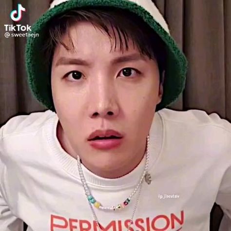 Jhope Edit, J Hope Smile, J-hope Edit, J-hope Video, I Love You Gif, Army Video, Jhope Cute, Best Romantic Song Lyrics, Suga Bts Swag