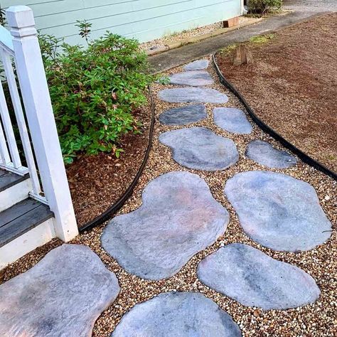 Make natural looking DIY concrete stepping stones or pavers. Color the concrete and mold it into the shape of real fieldstones or flagstones. Finally, the DIY Concrete Stepping Stones are finished. It’s a project I wanted to do last year because when we moved into this rental home, we quickly decided that we wouldn’t use the front door to go in and out of the house. Why?Because the existing path from the driveway to the door was 6” deep with pebbles. To walk on it, I kid you not, was like ... Cement Steps, Outdoor Improvements, Stepping Stone Molds, Flagstone Path, Concrete Stepping Stones, Stepping Stones Diy, Path Ideas, Stone Molds, Garden Stepping Stones