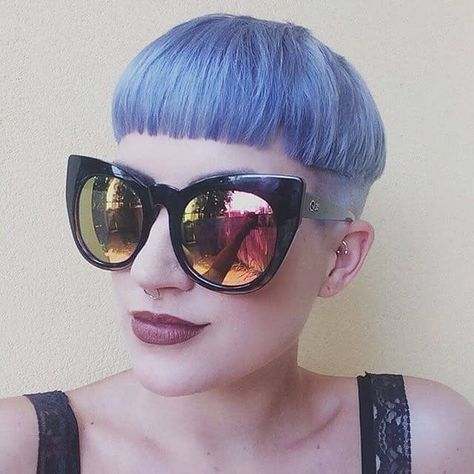 Mushroom Cut, Mushroom Haircut, Pixie Undercut, Bowl Haircuts, Mushroom Hair, All Hairstyles, Girl Haircuts, Short Bob Haircuts, Bowl Cut