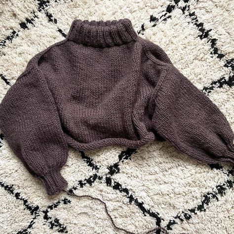 Bethany | Knitwear + Patterns on Instagram: “Seamless Mock Neck Sweater pattern coming Dec 1st 🤞🏻😁⭐️ Oh man that just made it real so I need to get my act together and finalize…” Mock Neck Sweater Pattern, Dec 1st, Blue Christmas Ornaments, Big Twist, Star Sweater, Pattern Seamless, Stockinette Stitch, Top Down, Blue Christmas