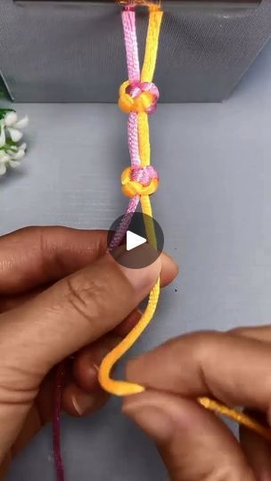 46K views · 884 reactions | Instructions for tying a simple round knot bracelet #diy #DIY #bracelet | Craft 1 Minute | Sugartapes · Morning Light (Instrumental) Cord Braiding, Knot Ideas, Bracelet Craft, Paracord Knots, Bracelets Patterns, Jewelry Organizers, Diy Bracelets Patterns, Diy Bracelet Designs, Bracelet Knots