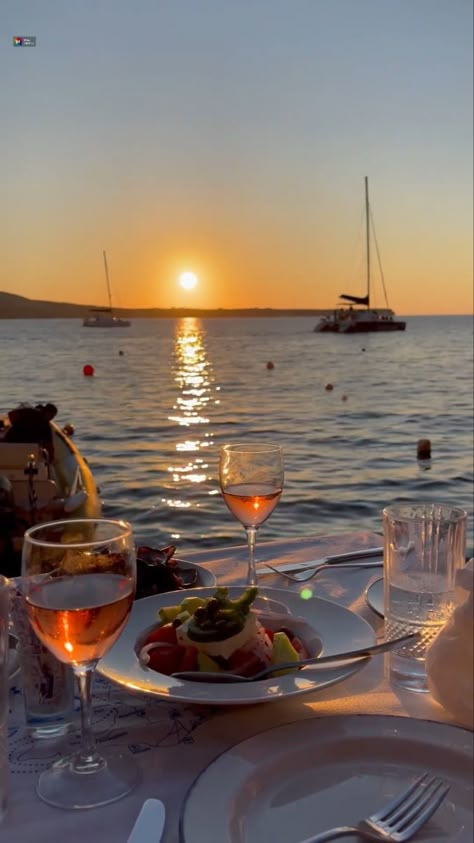 Rich Woman Lifestyle, Date Vibes, Sunset Drink, Afternoon Delight, Summer Wines, Paradise Found, Money Life, Wine Time, Future Lifestyle