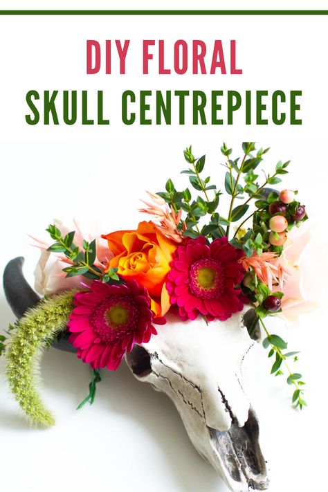 Cow Head Decor, Unusual Centerpieces, Bohemian Centerpieces, Star Themed Wedding, Diy Bohemian, Diy Skulls, Wedding Day Schedule, Wedding Hashtag Sign, Animal Skull