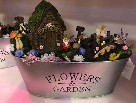 It’s #gardenseason and these adorable #gnomehomes would make the perfect #addition to your space! Indoor Fairy Garden Ideas, Fairy Garden Design Ideas, Indoor Fairy Garden, Make A Fairy Garden, Terrarium Fairy Garden, Fairy Garden Animals, Fairy Garden Containers, Memory Garden, Indoor Fairy Gardens