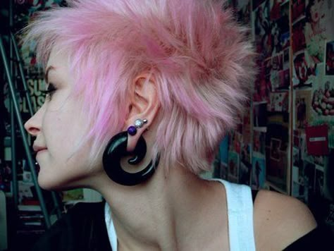 Weird Girl, Piercing Inspo, Cool Piercings, Awesome Tattoos, Digital Closet, Funky Hairstyles, Character Inspo, Oc Ideas, Hair Reference