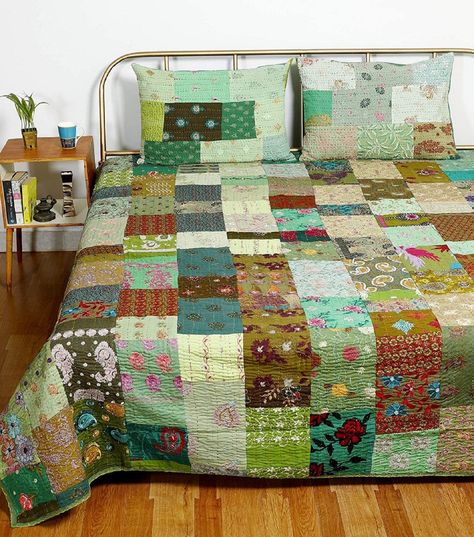 Silk Patchwork, Patchwork Bedspread, Kantha Cushions, Indian Quilt, Twin Quilt Size, Bedding Throw, Silk Quilt, Bedroom Quilts, Bedroom Bedding