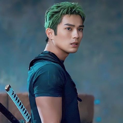 One Piece Netflix Zoro, Roronoa Zoro Live Action, Zoro One Piece Live Action, Zoro Live Action, Mackenyu Arata, رورونوا زورو, One Piece Series, Zoro Nami, One Piece Crew