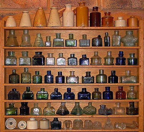 Antique ink bottle collection. Antique Ink Bottles, Vintage Ink Bottle, Tiny Bottles, Antique Inkwells, Perfume Vintage, Psalm 56, Old Glass Bottles, Kitchen Windowsill, Bottle Collection