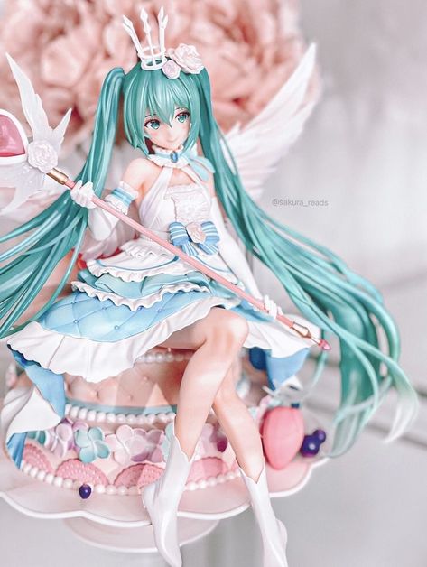 Miku Figures Aesthetic, Miku Figure Aesthetic, Miku Hatsune Figures, Hatsune Miku Figurines, Kawaii Figures, Miku Figures, Miku Figure, Anime Figurine, Miku Hatsune Vocaloid