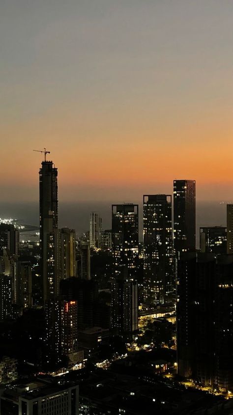 Lower Parel Mumbai, Mumbai City Night, Mumbai Night View, Mumbai Night Snapchat, Noida Snap, Mumbai Night Life, Bombay Aesthetic, Mumbai Night, Mumbai Aesthetic