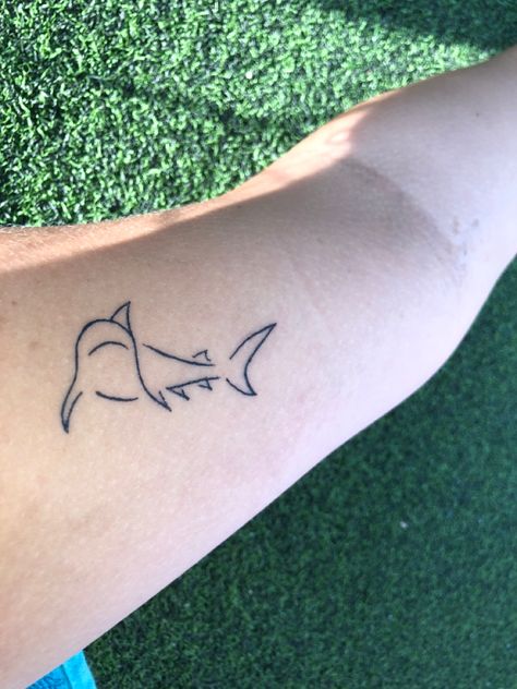 Shark Tattoo Ideas Simple, Funny Shark Tattoo, Minimalist Shark Tattoo Simple, Small Shark Tattoo Simple, Shark Henna Tattoo, Shark Arm Tattoo, Minimalist Shark Tattoo, Tiny Shark Tattoo, Shark Tattoos For Women