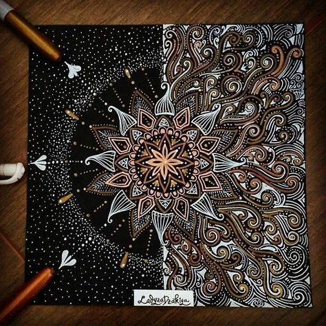 Paper Mandala, Traditional Mandala, Brain Drawing, Mandala Drawings, Complex Patterns, Paper Quilling Cards, Black Paper Drawing, Fantasy Drawings, Art Attack