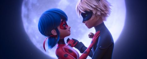 Awakenings Movie, Ladybug E Catnoir, Tikki Y Plagg, Marinette Et Adrien, Noir Movie, Ladybug And Cat Noir, Ladybug Wallpaper, Miraculous Wallpaper, Miraculous Ladybug Wallpaper