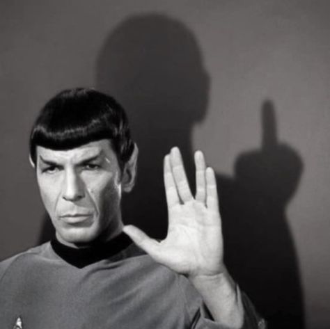 Star Trek Spock, Mr Spock, Star Trek Funny, Leonard Nimoy, Star Trek Tos, Comic Games, Spock, New Journey, How To Pose