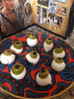 Indiana Jones and the Temple of Doom dinner: Eyeball Appetizers Birthday Food Ideas, Hogwarts Birthday, Harry Potter Dinner, Indiana Jones Birthday Party, Indiana Jones Party, Dinner Kids, Movie Night Theme, Temple Of Doom, Diy Dinner