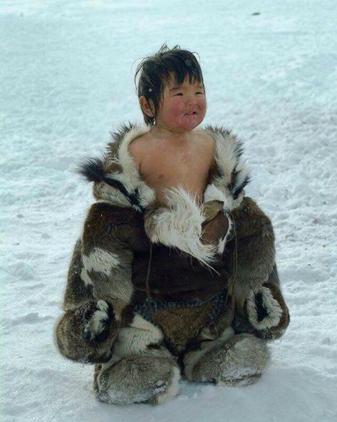 THe D00MerN3T on Instagram: “i’m really liking my recent theme portraying different perspectives on humanity and culture, very much afar from what doomernet was…” Inuit People, Asian Kids, Ideas Photography, People Of The World, World Cultures, Pose Reference Photo, Little People, New Ideas, People Around The World