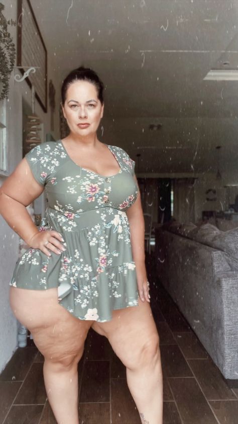 Angelina Christina Cranmer (@misshourglass2.0) • Instagram photos and videos Alden Boots, Big Size Fashion, Big Women Fashion, Start A Fire, Sundress Dress, 50 Plus, Seductive Clothes, Diva Fashion, Curvy Girl Outfits