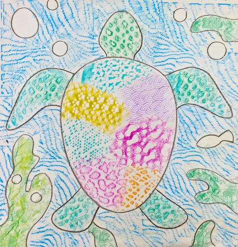 Texture Turtles Kindergarten art project - teacher sample.  We used texture plates and crayons. Texture Art Grade 1, Texture Art Kindergarten, Texture Rubbing Art For Kids, Texture Plate Art Projects, Texture Art Projects For Kids, Crayon Rubbing, Texture Projects, Art Kid Aesthetic, Texture Art Projects