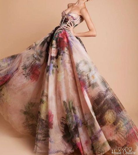 Floral Gown 💐 by Rani Zakhem Rani Zakhem, Floral Wedding Dress, Floral Gown, Dress Flower, Dresses Dresses, Beauty And Fashion, Gorgeous Gowns, Elie Saab, Beautiful Gowns