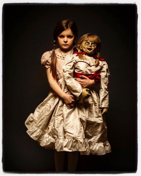 Annabelle Doll Movie, Annabelle Creation Movie, Annabelle Costume, The Conjuring Annabelle, Annabelle Comes Home, Ed E Lorraine Warren, American Horror Movie, Slappy The Dummy, Annabelle Creation