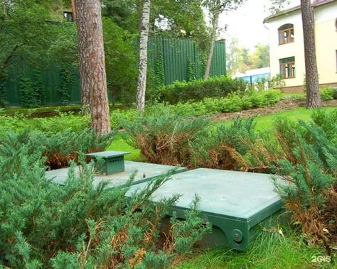 33 Creative Ideas for Decorating Septic Tank Covers and Landscaping How To Hide Septic Tank Lids, Hiding Septic Tank Covers, Landscaping To Hide Septic Covers, Septic Tank Cover Ideas, Septic Tank Covers, Spanish Haciendas, Propane Tank Cover, Outdoor Covered Patio, Sewer System