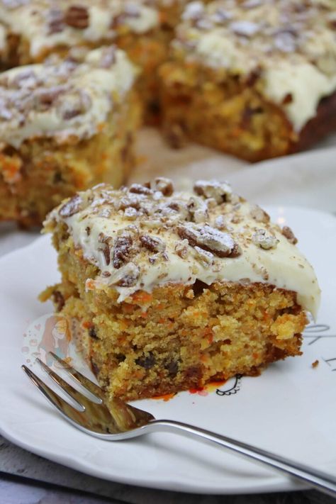 Carrot Cake Traybake, Gluten Free Carrot Cake Recipe, Carrot Cake Recipes, Traybake Cake, The Best Carrot Cake, Janes Patisserie, Vegan Carrot Cake, Gluten Free Carrot Cake, Tray Bake Recipes