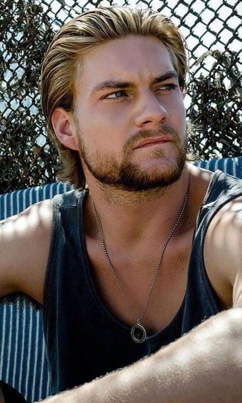 Deran Cody, Animal Kingdom Tv Show, Jake Weary, Animal Kingdom Tnt, Good Looking Men, Animal Kingdom, Celebrity Crush, Rayban Wayfarer, How To Look Better