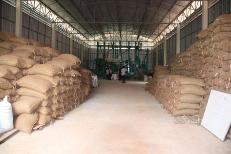 #Rice #Mill #Plants #Past & #Current #Technology http://www.nextechagrisolutions.com/blog/rice-mill-plants-past-and-current-technology-in-milling/ Rice Mill, Food Stock, Paper Mill, Asian Countries, African Countries, Central African, Milling, New Tricks, Ghana