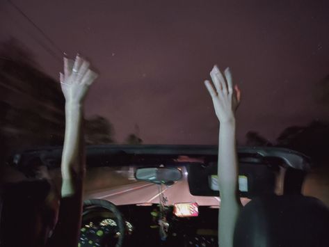 two people with their hands up at night in a convertible The 1975, Life Is Strange, Summer Dream, Teenage Dream, Aesthetic Grunge, Doja Cat, Future Life, Forever Young