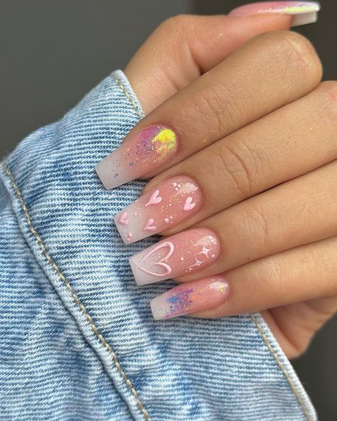 baby boomer✨🤍 | Instagram Valentines Nails Acrylic Simple, April Nails Short, Short Freestyle Nails, Simple Valentines Nails, New Year's Eve Makeup, Eve Makeup, Baby Boomers Nails, April Nails, Animal Nail Art