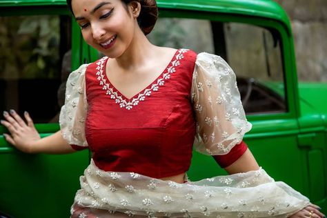 Check Out Epic Retro Saree Collections From This Brand • Keep Me Stylish South Indian Blouse, Fat Arms, Pink Blouse Designs, Long Blouse Designs, Keep Me Stylish, Blouses Designs, Bridal Sari, Pattu Saree Blouse Designs, Trendy Blouse