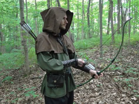 Archer Costume SET Mens Complete Costume medieval renaissance ranger apprentice woodsman for sale by FolkOfTheWood on Etsy Archery Costume, Archer Costume, Diy Archery, Medieval Archer, Robin Hood Costume, Leather Quiver, Rangers Apprentice, Arm Guards, Male Witch