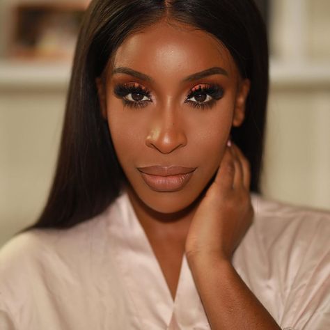 Jackie Aina on Instagram: “1 like = 5 years of good luck (just do it don’t take any chances sis)” Jackie Aina Makeup Looks, Jackie Aina Makeup, Jackie Aina Perfume, Dark Sorceress, Melanin Makeup, Jackie Aina, Soft Glam Makeup, Nude Makeup, Makeup Natural