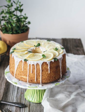 Chiffon Cake Decoration Ideas, Chiffon Cake Decoration, Lemon Chiffon Cake, Cake Lemon, Lemon Chiffon, Cake Bakery, Types Of Cakes, Healthy Cake, Delicious Cakes