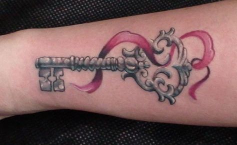 Key tattoo - Akie/ Bacon Key With Ribbon Tattoo, Lock Tattoo, Key Tattoo, Ribbon Tattoos, Sleeve Ideas, Beautiful Tattoo, Coffee Logo, Sleeves Ideas, Vintage Keys